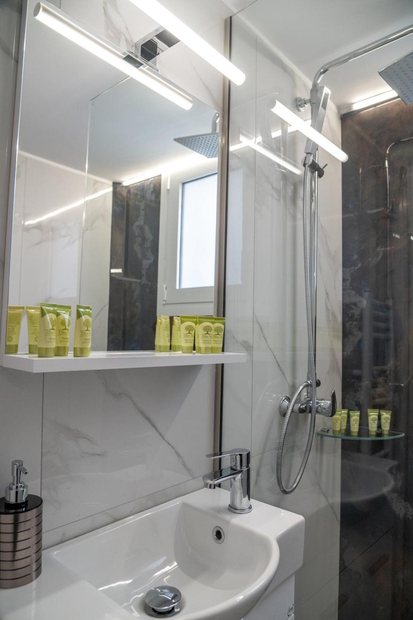 Central Apartment Near To Acropolis Area Athene Buitenkant foto