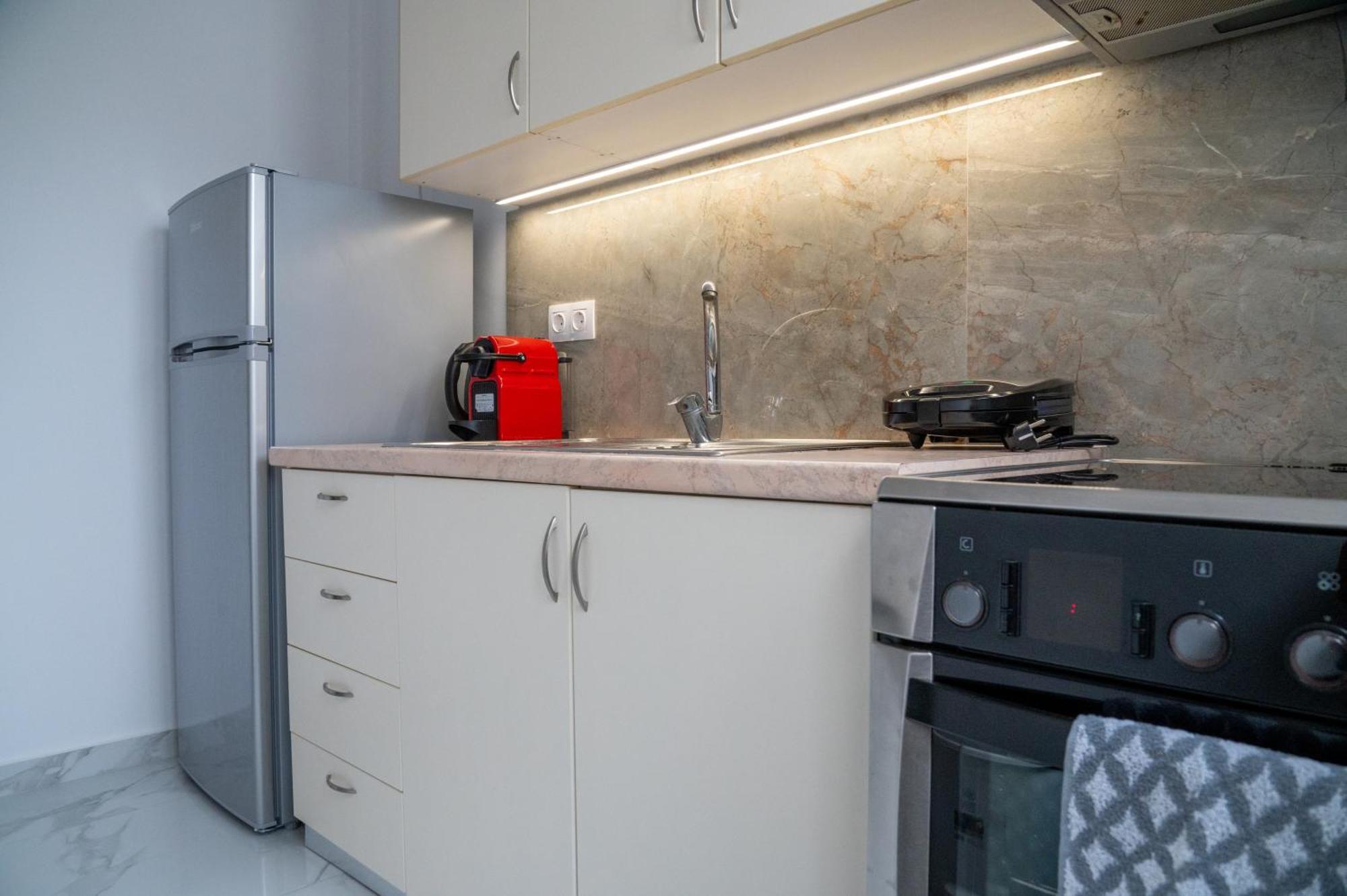 Central Apartment Near To Acropolis Area Athene Buitenkant foto